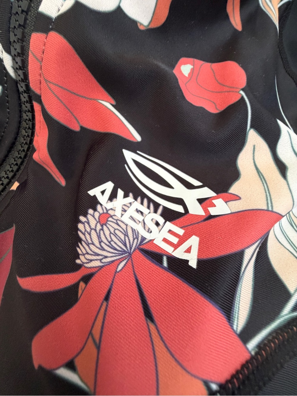 Axesea One-Piece Rash Guard Swimsuit - Picture 7 of 10